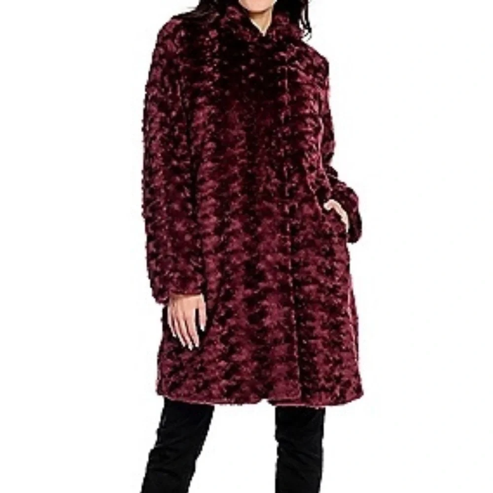 Fabulous Furs Rich Sculpted Merlot Mink - Picture 1 of 11